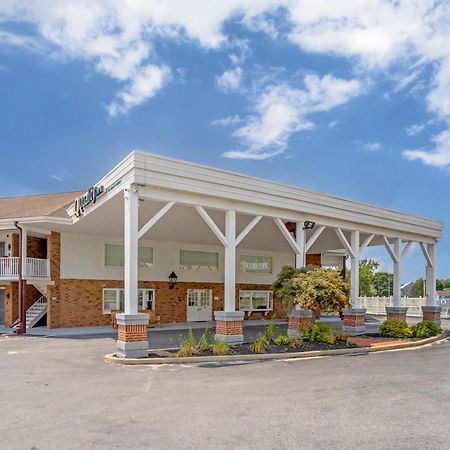 Quality Inn Smoketown  المظهر الخارجي الصورة
