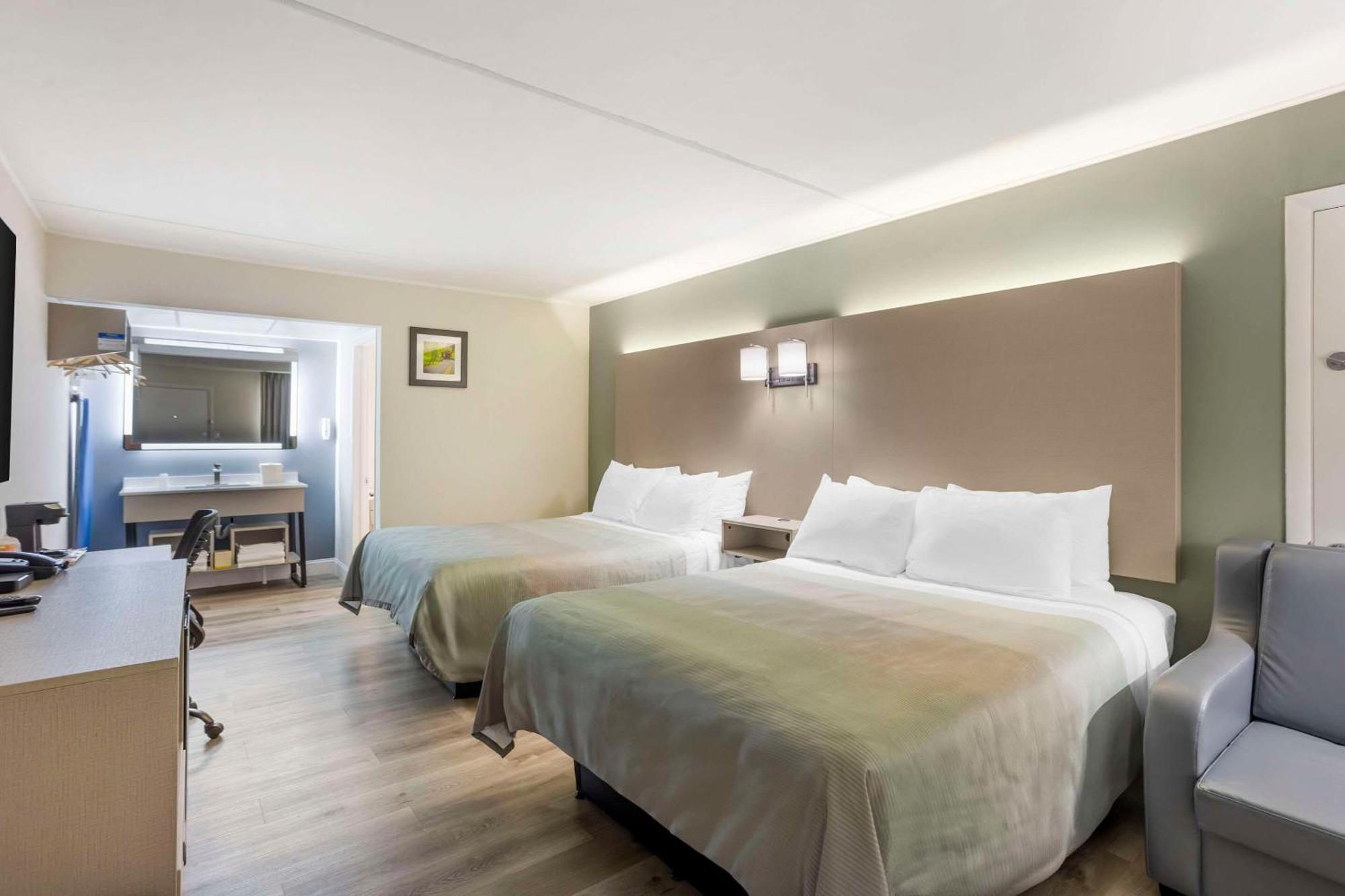 Quality Inn Smoketown  المظهر الخارجي الصورة