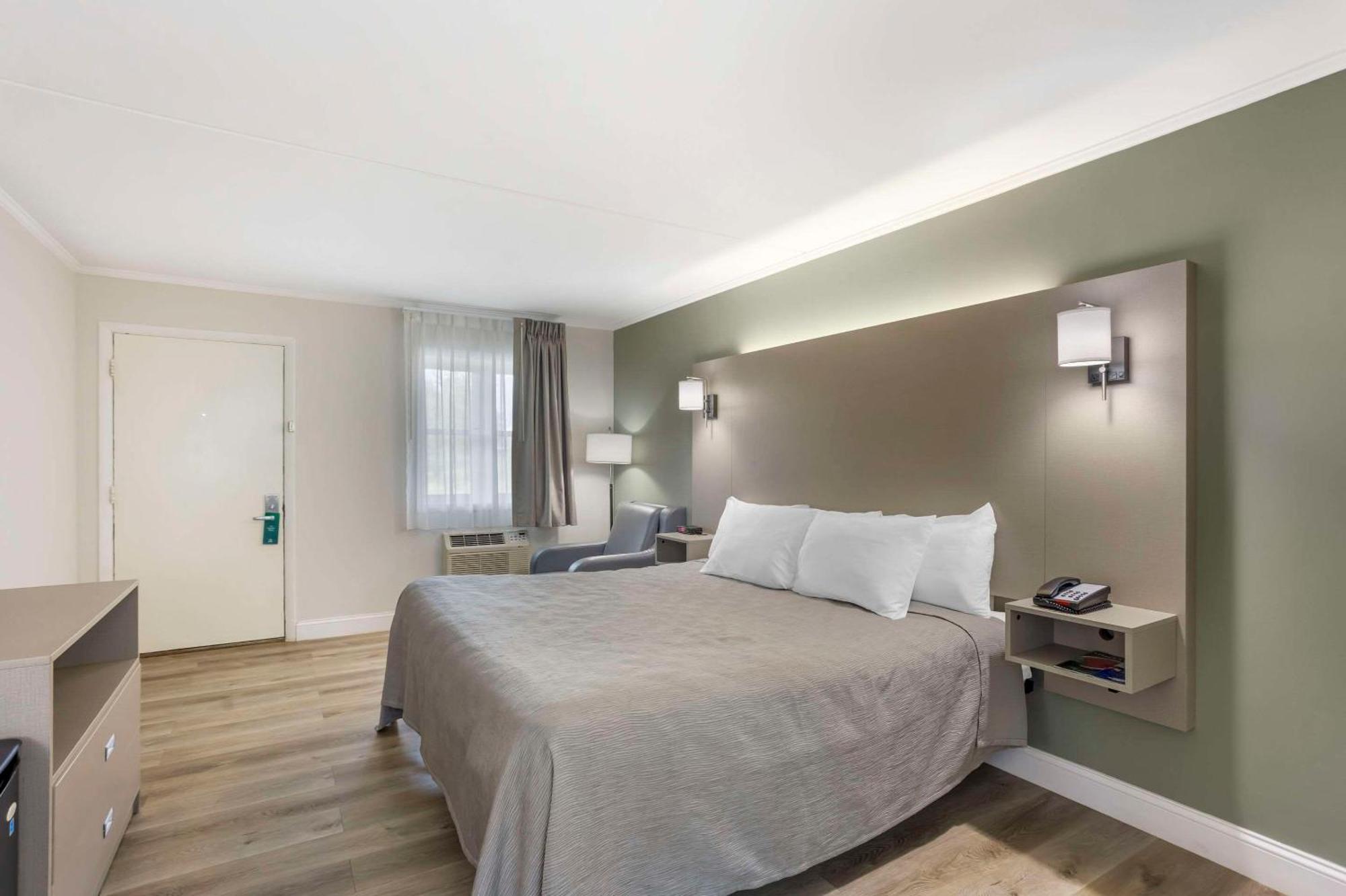 Quality Inn Smoketown  المظهر الخارجي الصورة